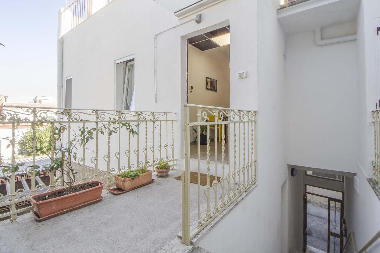 Le Dimore In Centro Con Parcheggio E Self Check-In Matera Exterior photo